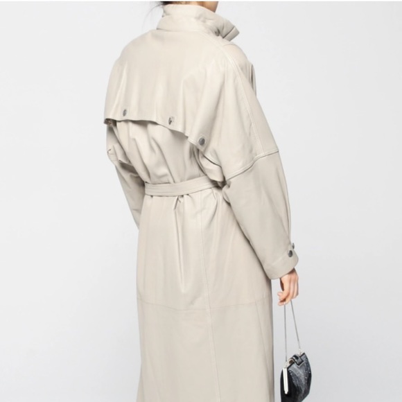 Vintage lined leather belted 80’s trench with popped collar - Picture 4 of 7